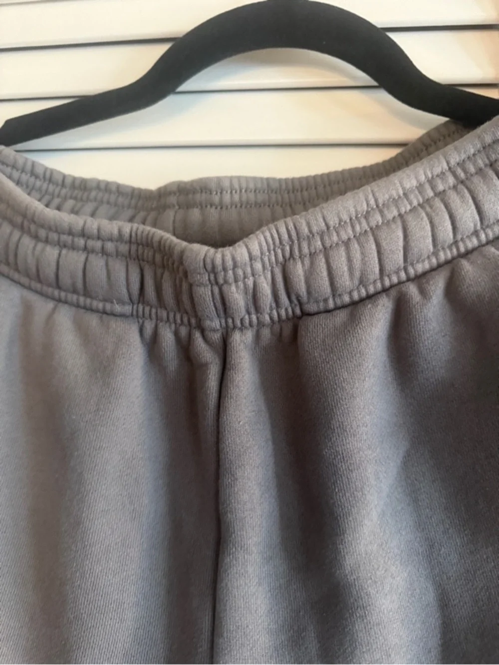 Taylor‎ Swift TTPD GRAY EMBOSSED SWEATPANTS size M - Picture 5 of 11